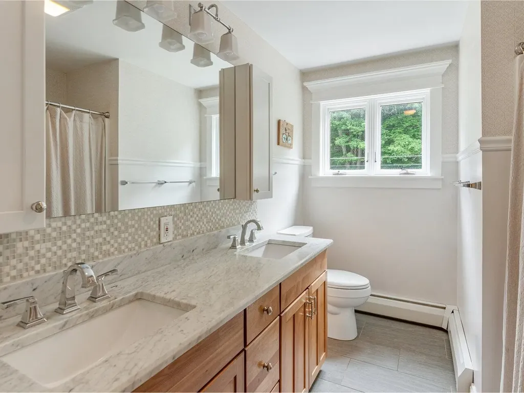 1439 East Hill Road Williston VT 05495