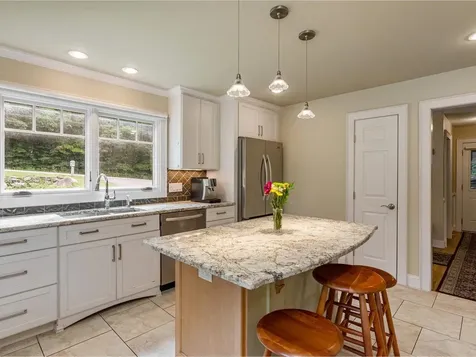 1439 East Hill Road Williston VT 05495