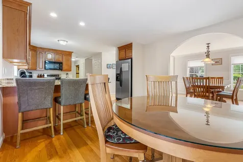 179 Windsor Drive Auburn NH 03032