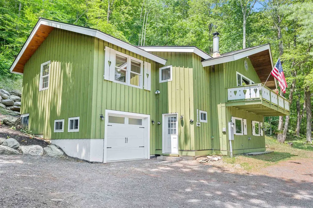 2848 German Flats Road Warren VT 05674