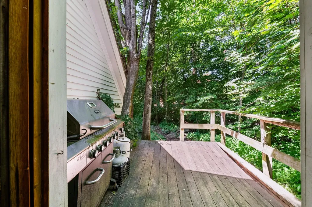 5 Bellevue Avenue Claremont NH 03743