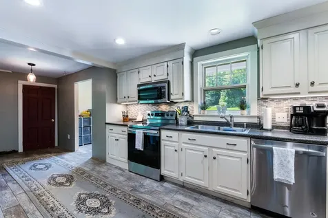 5 Bellevue Avenue Claremont NH 03743