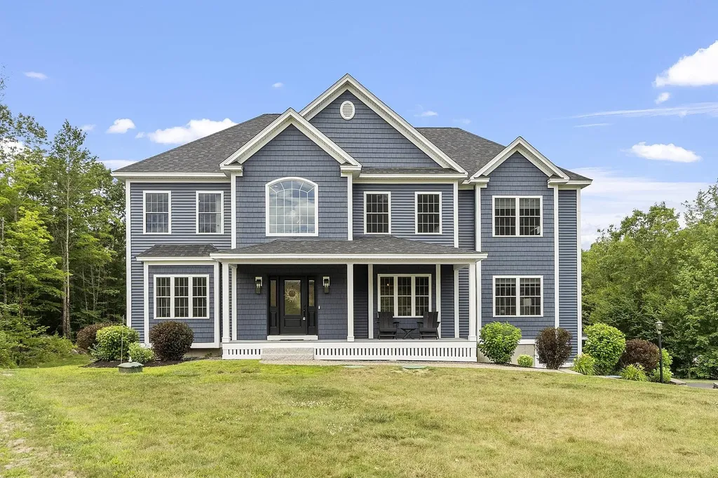 57 London Bridge Road Windham NH 03087