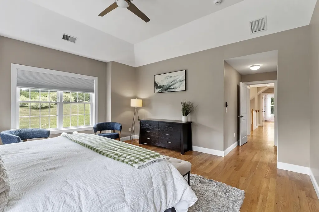 57 London Bridge Road Windham NH 03087