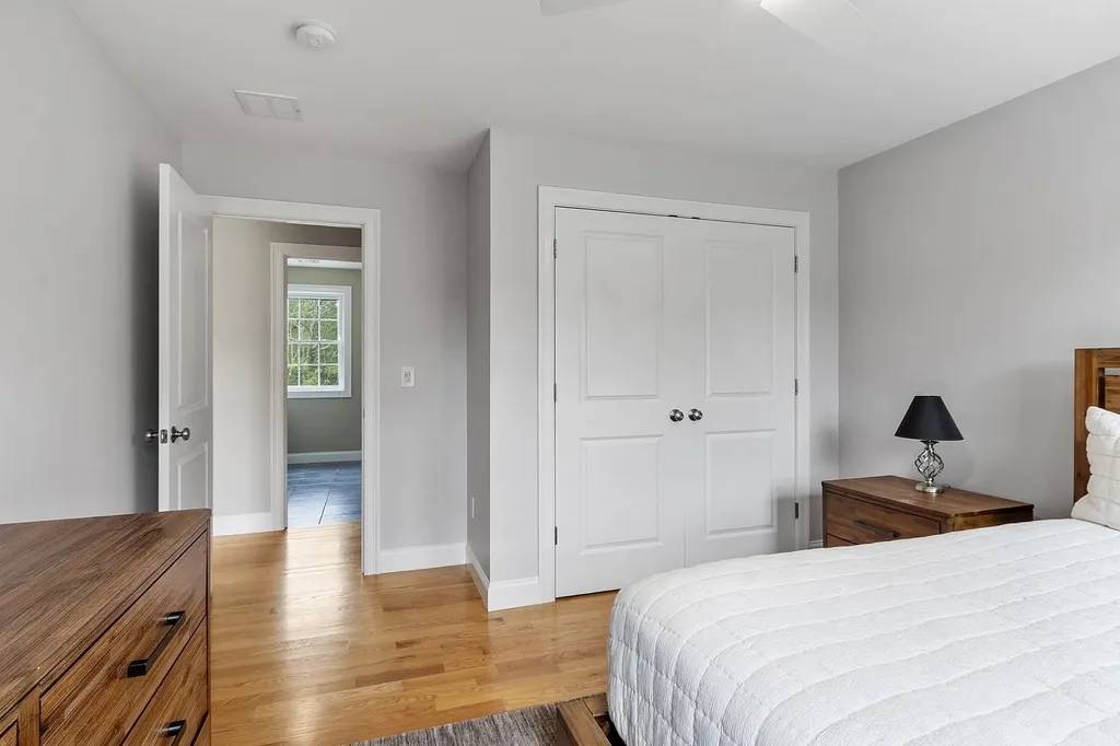 57 London Bridge Road Windham NH 03087