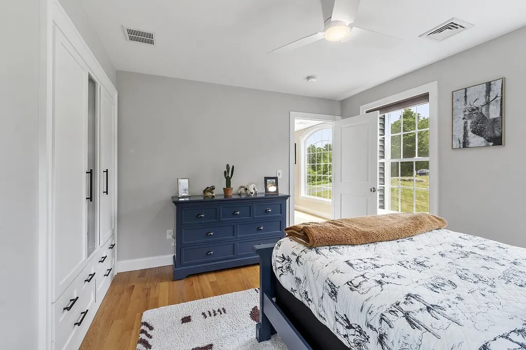 57 London Bridge Road Windham NH 03087