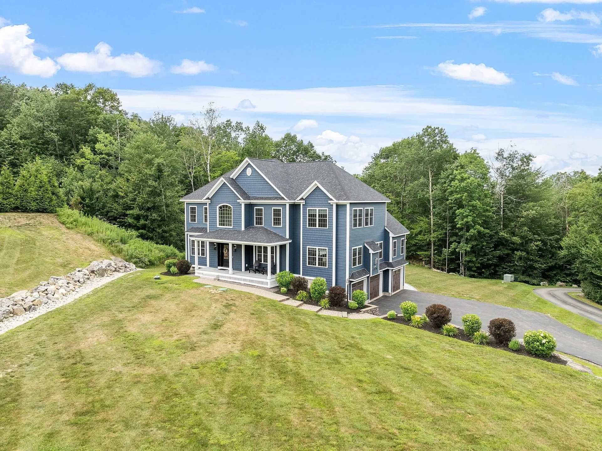 57 London Bridge Road Windham NH 03087
