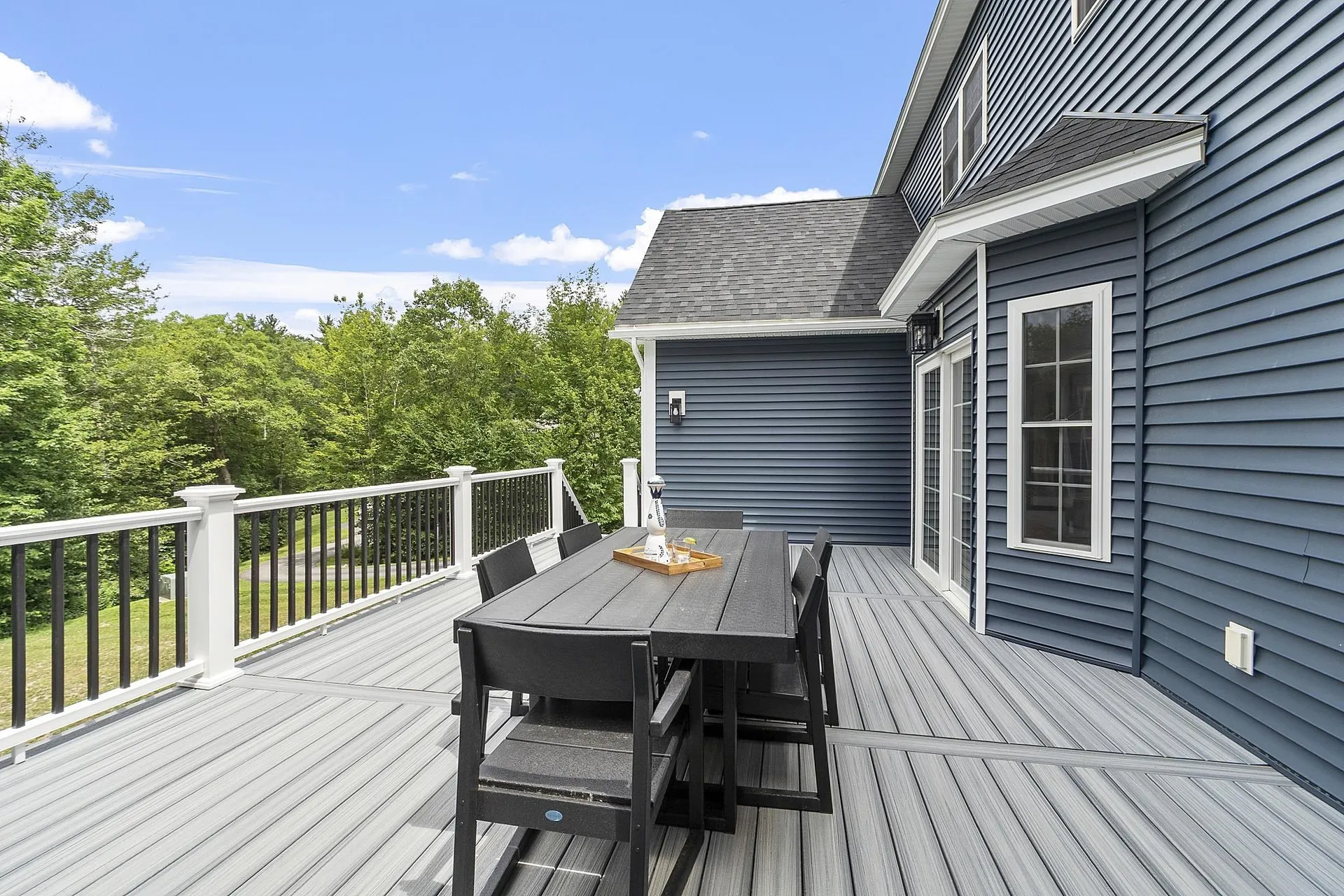 57 London Bridge Road Windham NH 03087