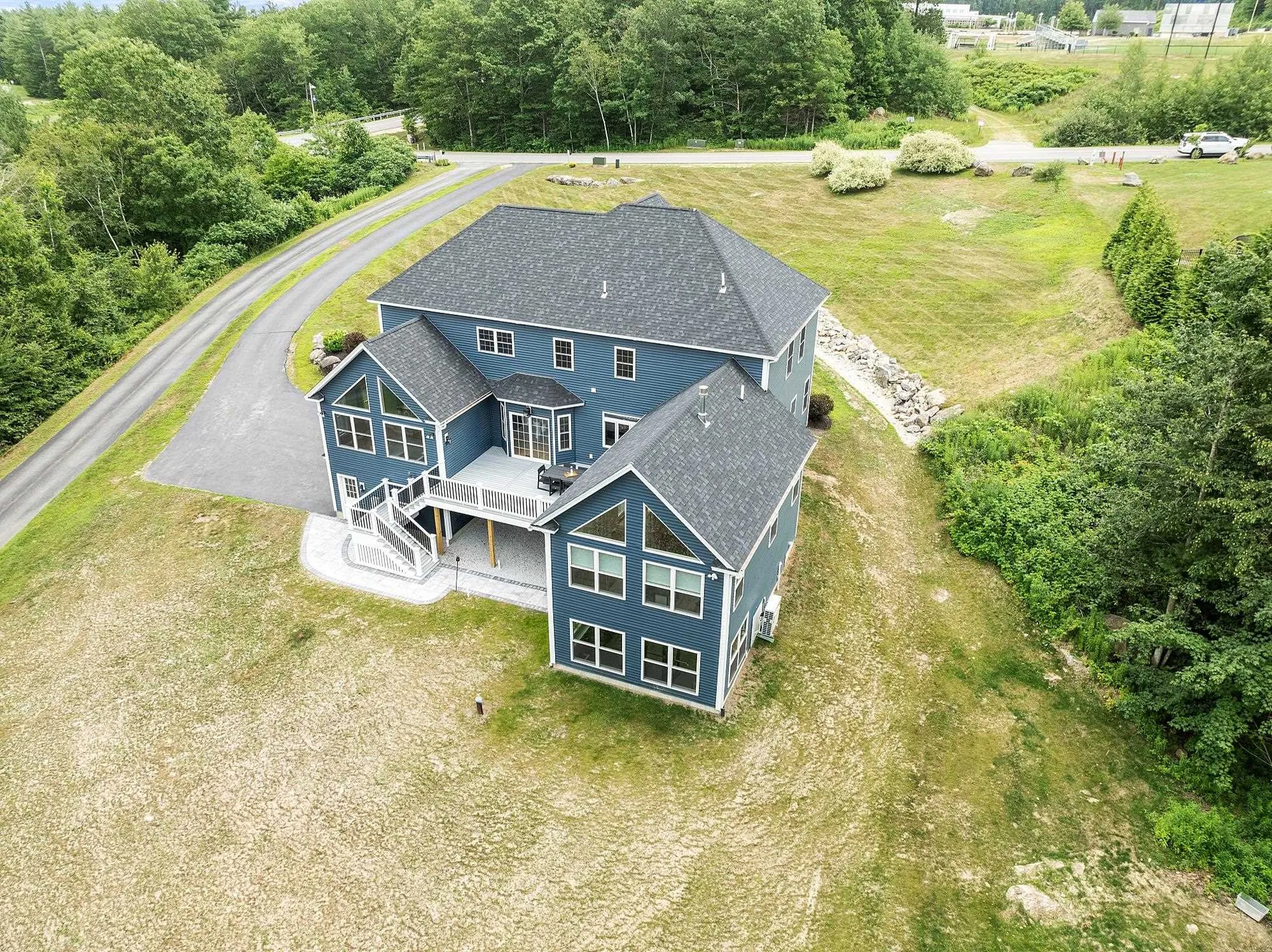 57 London Bridge Road Windham NH 03087