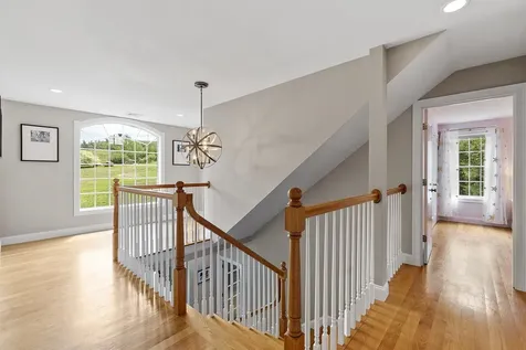 57 London Bridge Road Windham NH 03087