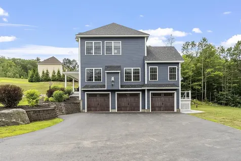 57 London Bridge Road Windham NH 03087