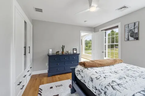 57 London Bridge Road Windham NH 03087