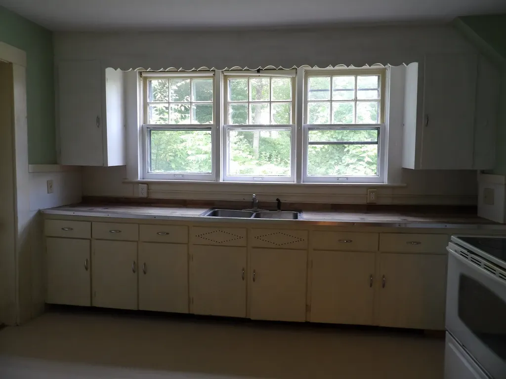 6 Gibbs Street Proctor VT 05765