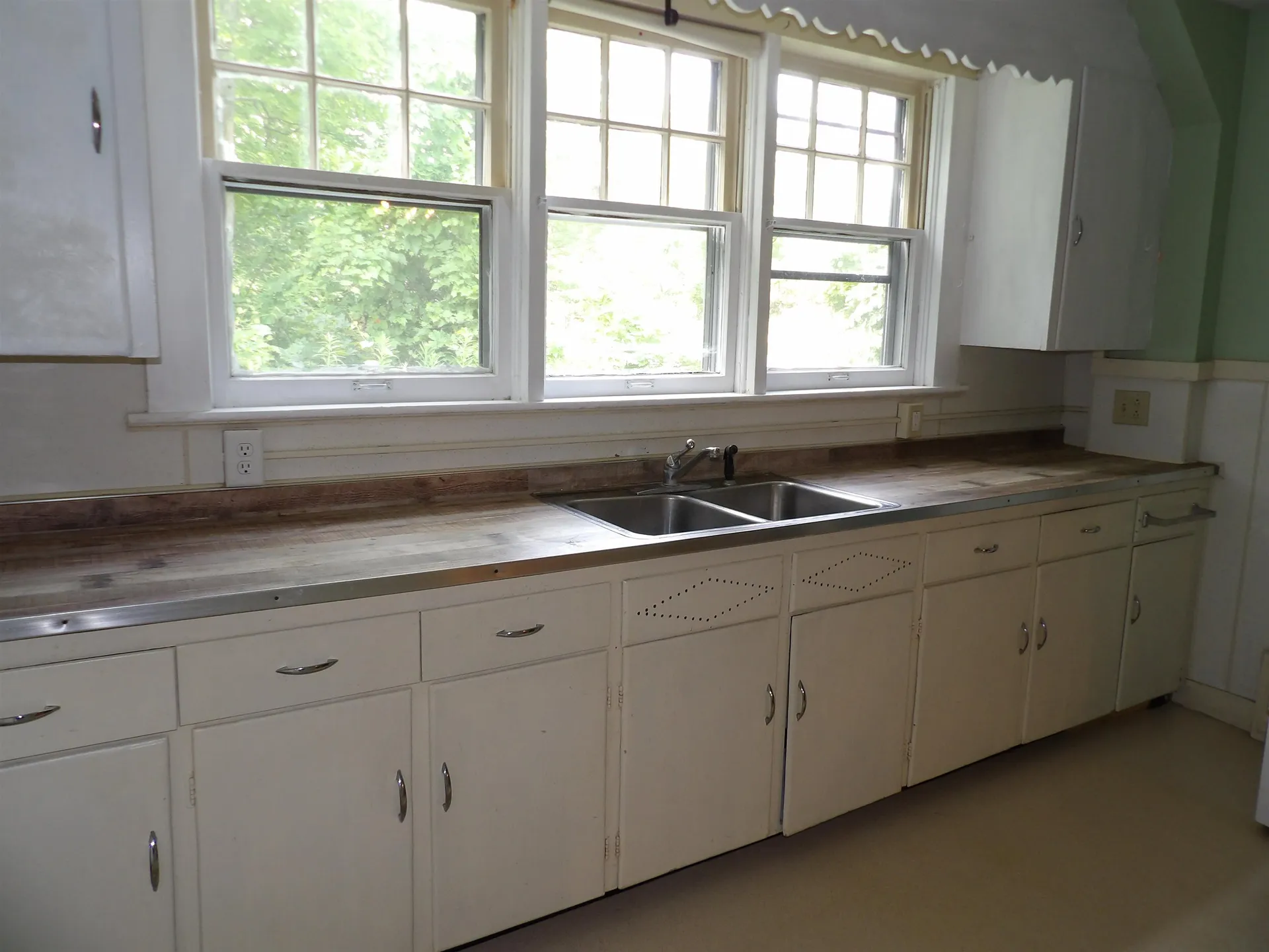 6 Gibbs Street Proctor VT 05765