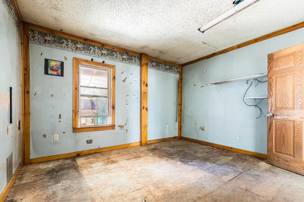 375-383 Greenhill Road Barrington NH 03825