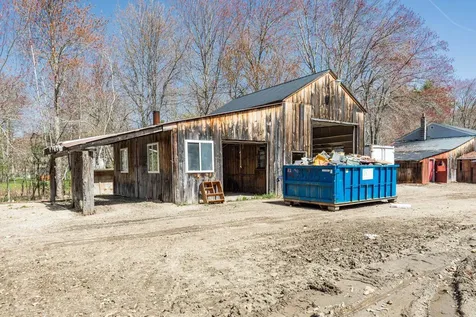 375-383 Greenhill Road Barrington NH 03825