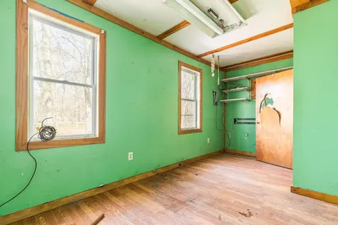 375-383 Greenhill Road Barrington NH 03825