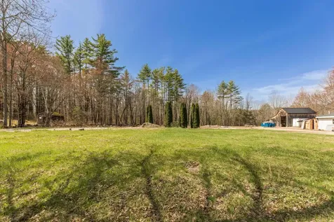375-383 Greenhill Road Barrington NH 03825