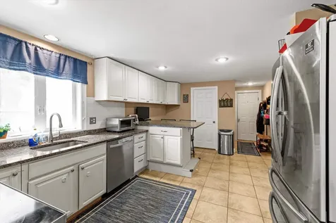 21 Dows Lane Seabrook NH 03874