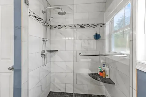 21 Dows Lane Seabrook NH 03874