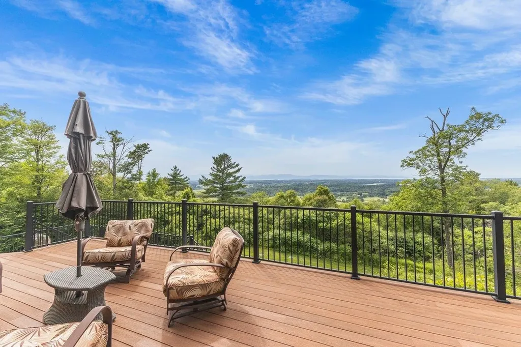 89 Rocky Mountain Lane Hinesburg VT 05461