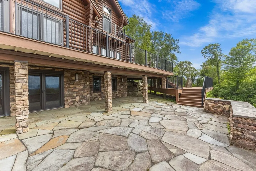 89 Rocky Mountain Lane Hinesburg VT 05461