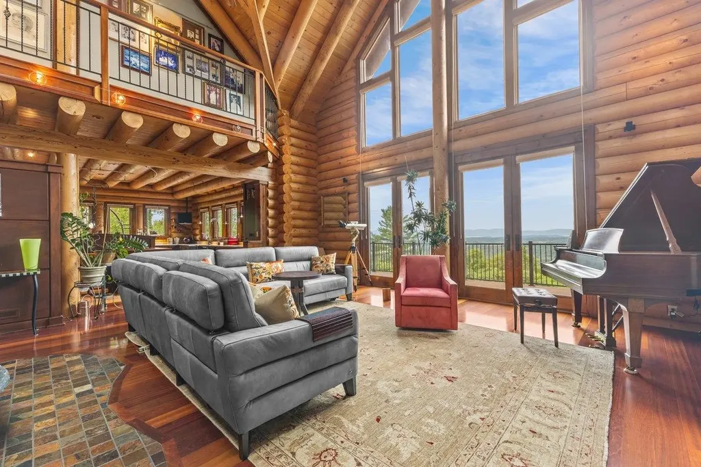 89 Rocky Mountain Lane Hinesburg VT 05461