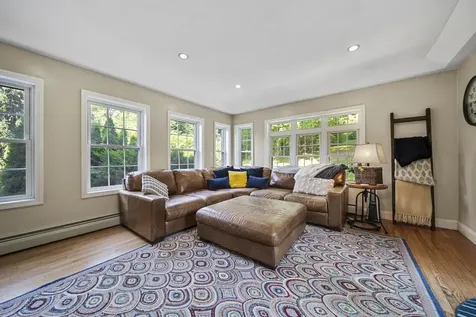 12 Orchard Drive Derry NH 03038