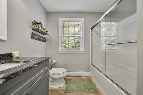 12 Orchard Drive Derry NH 03038