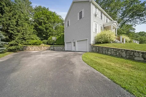 12 Orchard Drive Derry NH 03038
