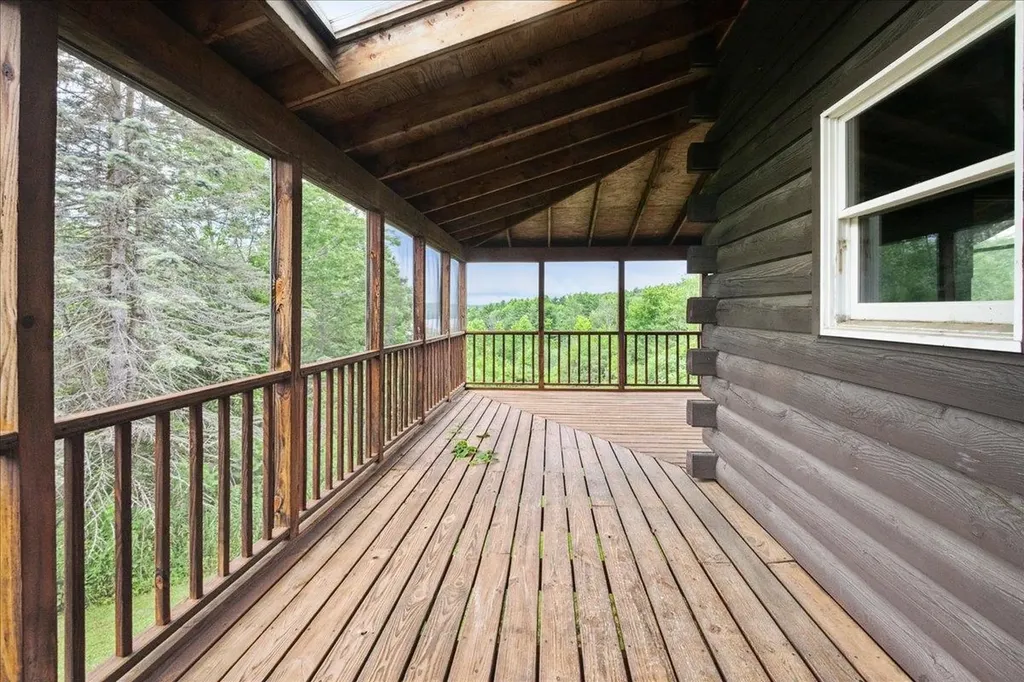 320 Lost Nation Road Essex VT 05452