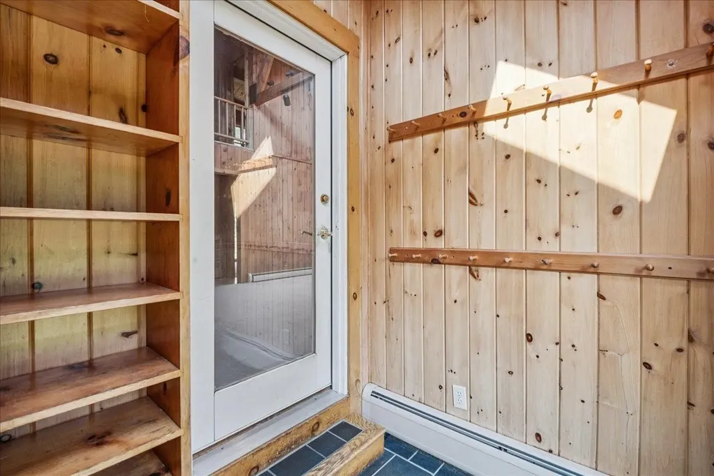 320 Lost Nation Road Essex VT 05452