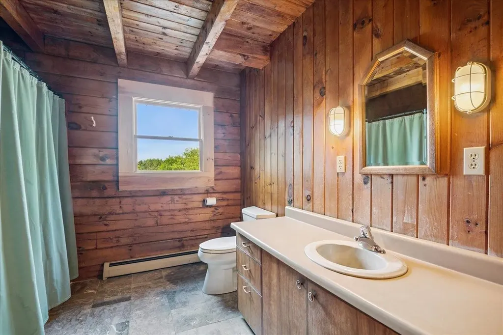 320 Lost Nation Road Essex VT 05452