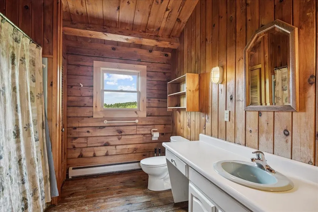 320 Lost Nation Road Essex VT 05452