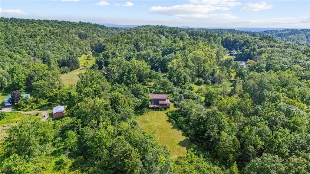 320 Lost Nation Road Essex VT 05452