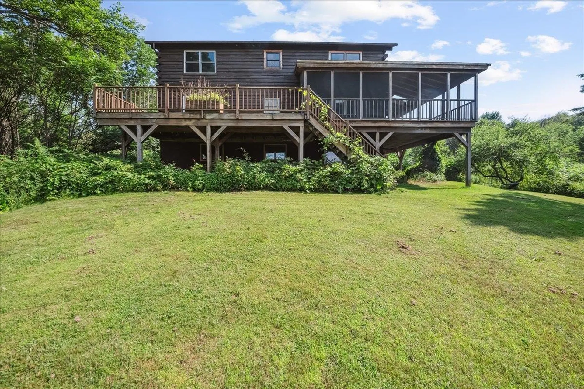 320 Lost Nation Road Essex VT 05452