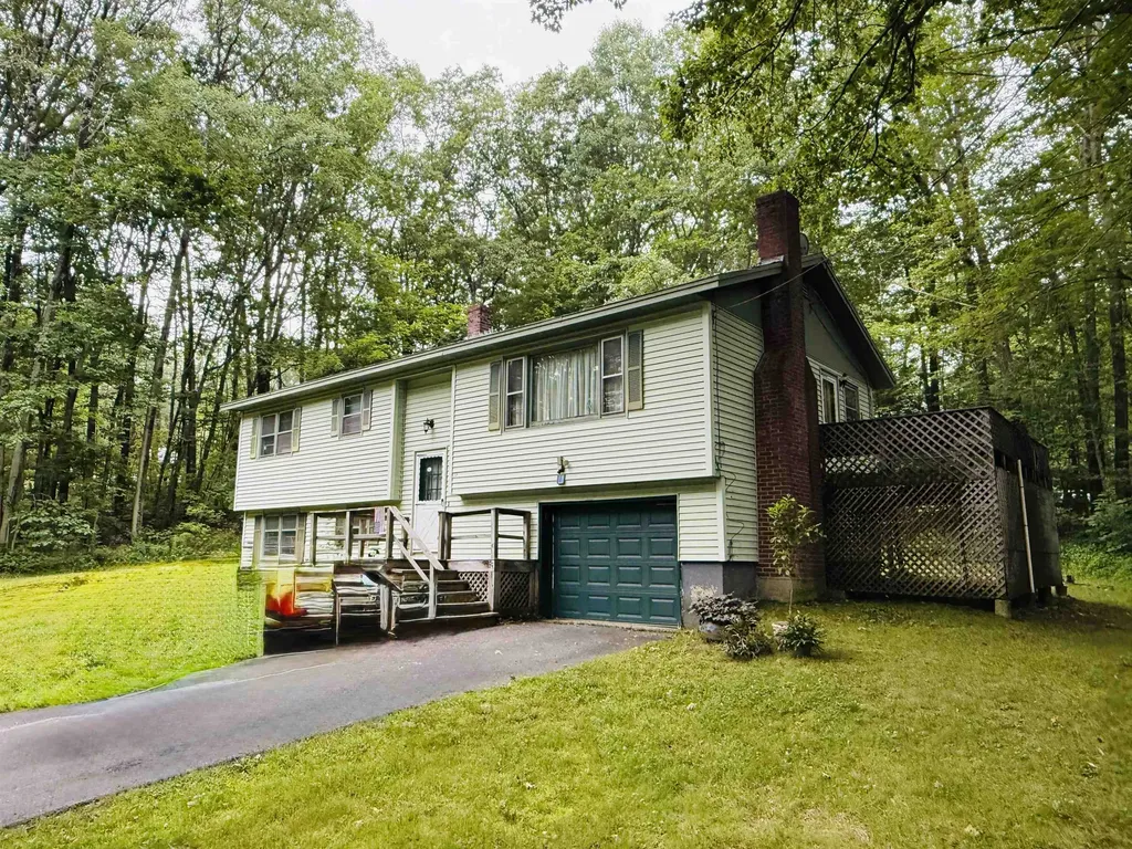 77 Griswold Drive Rockingham VT 05101