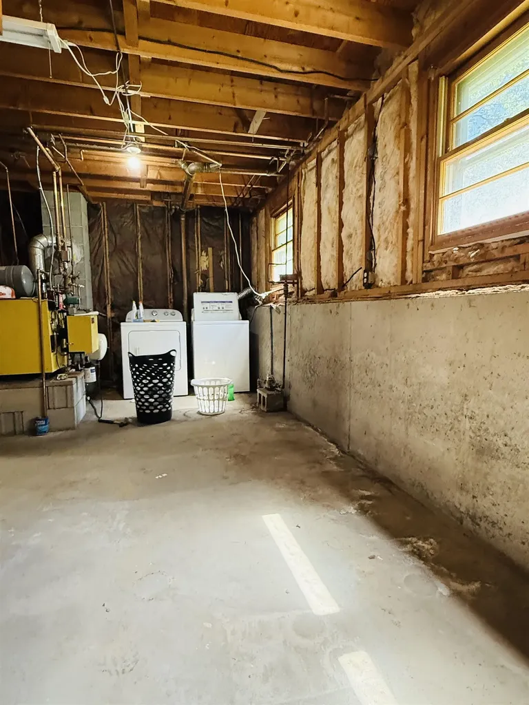 77 Griswold Drive Rockingham VT 05101