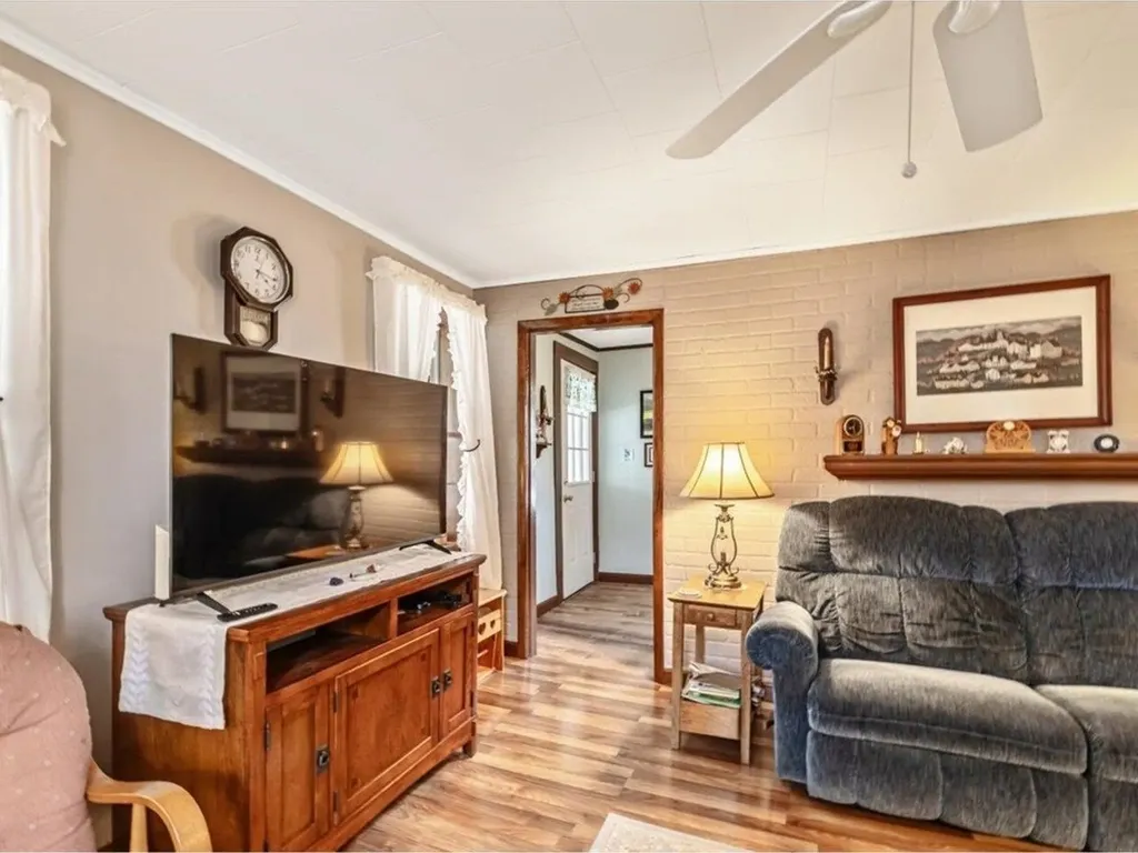 23 North Elm Street St. Albans City VT 05478