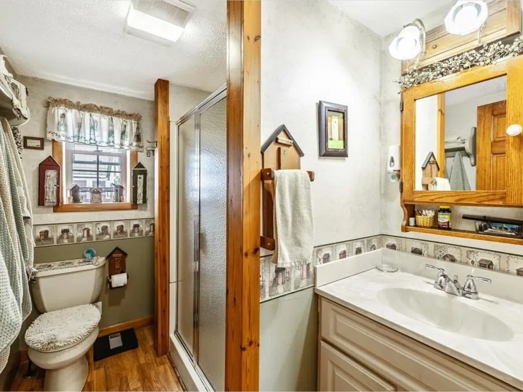 23 North Elm Street St. Albans City VT 05478