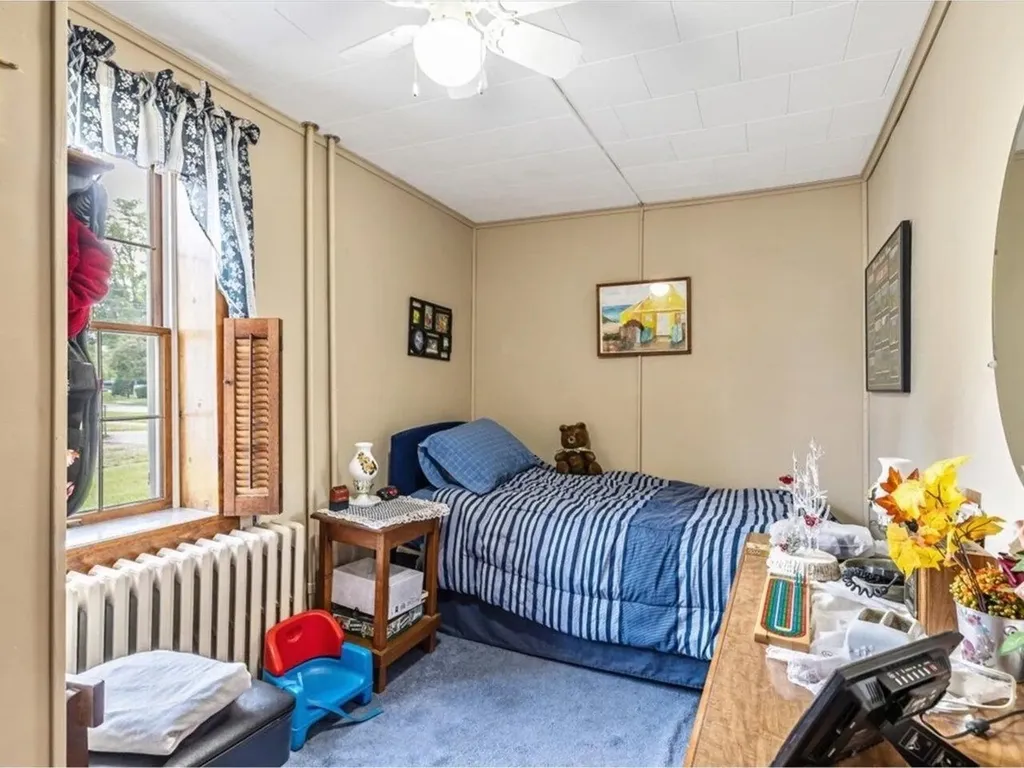 23 North Elm Street St. Albans City VT 05478