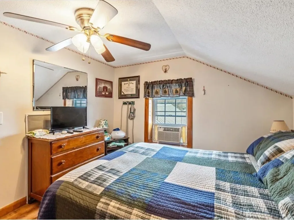 23 North Elm Street St. Albans City VT 05478
