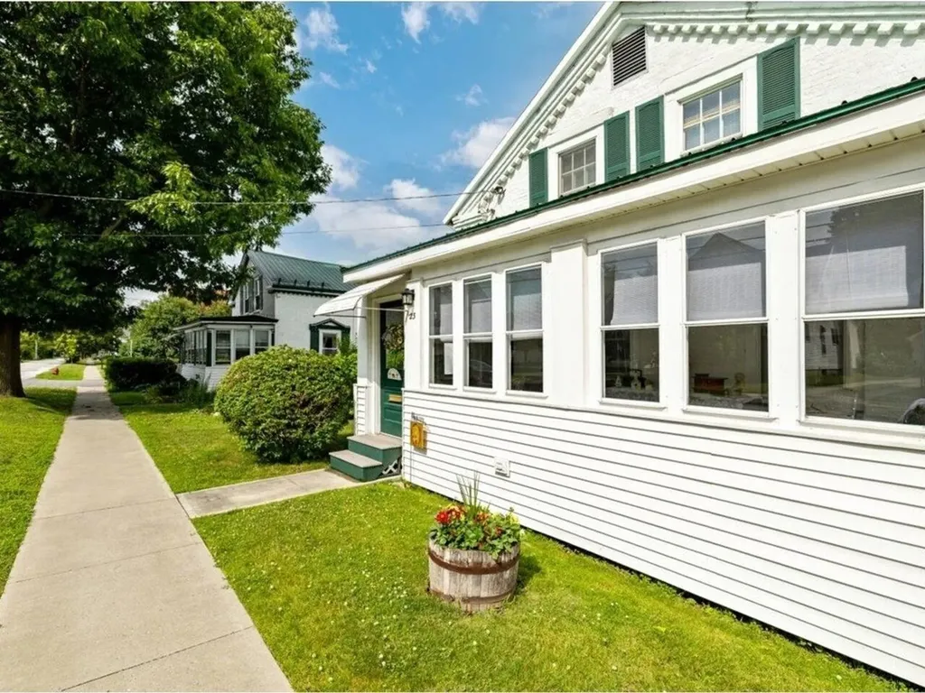 23 North Elm Street St. Albans City VT 05478