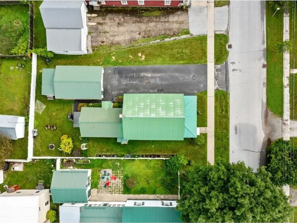 23 North Elm Street St. Albans City VT 05478