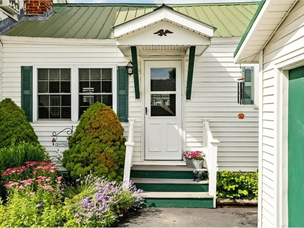 23 North Elm Street St. Albans City VT 05478