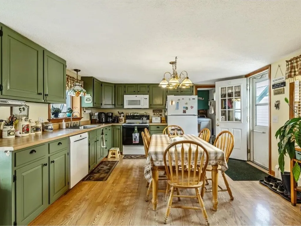 23 North Elm Street St. Albans City VT 05478
