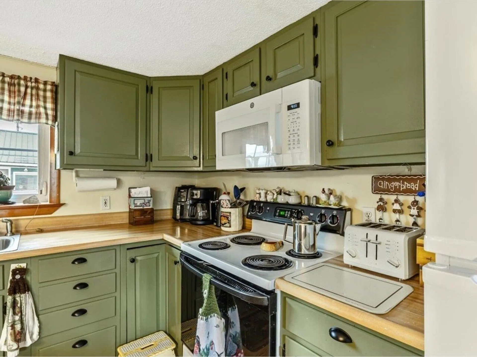 23 North Elm Street St. Albans City VT 05478
