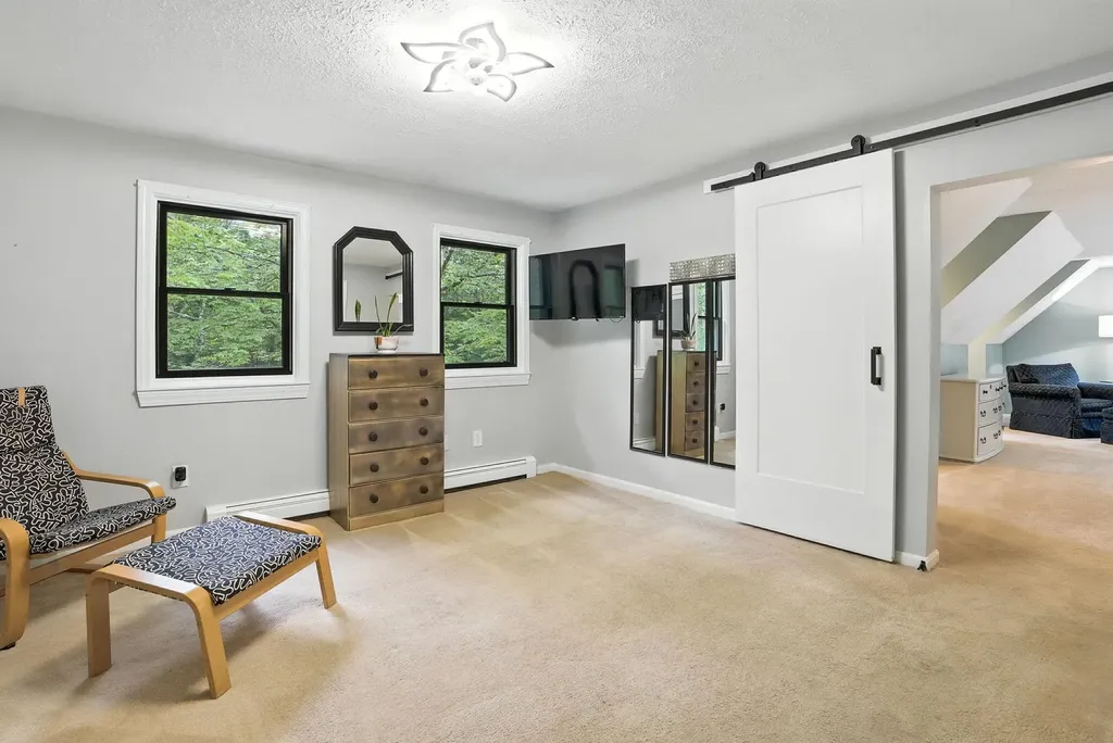 11 Cedar Drive New Boston NH 03070