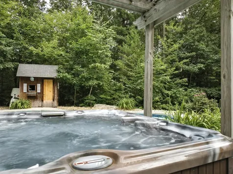 11 Cedar Drive New Boston NH 03070