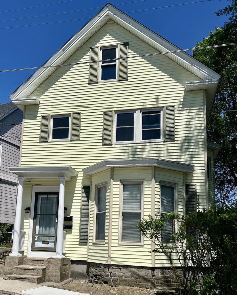 11 B Norton Street Nashua NH 03060
